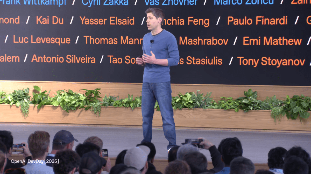 OpenAI and Apple related image